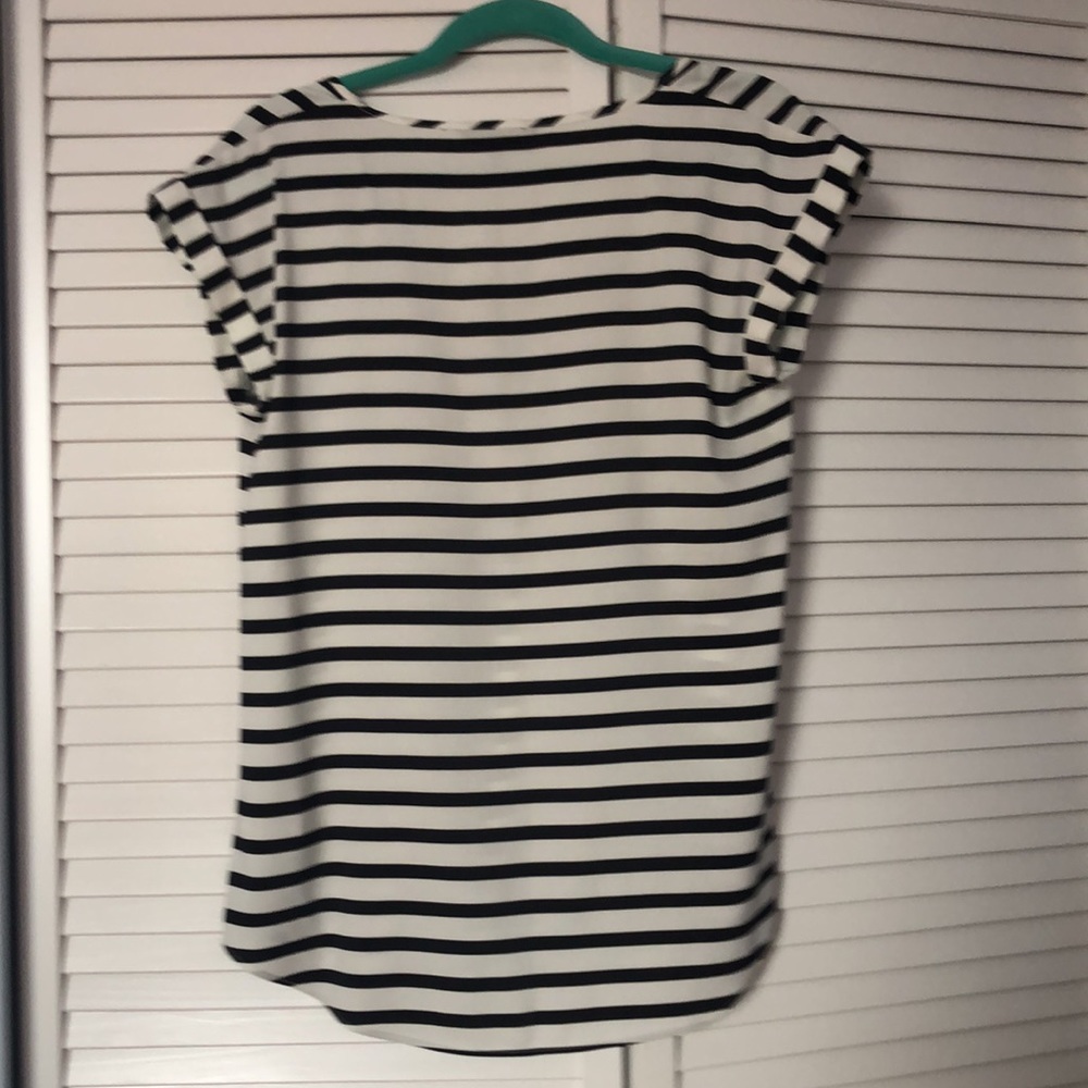 Express Top - Picture 2 of 2